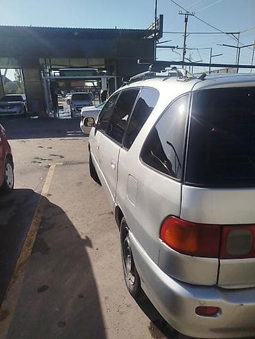 prius plus: Toyota Ipsum: 2000 г. — 1
