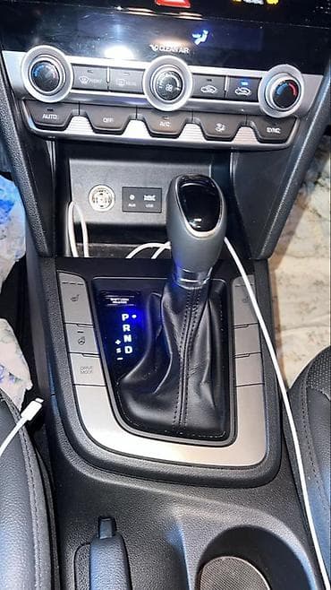 усилители для машины: Hyundai Avante: 2019 г., 1.6 л, Автомат, Бензин, Седан — 3