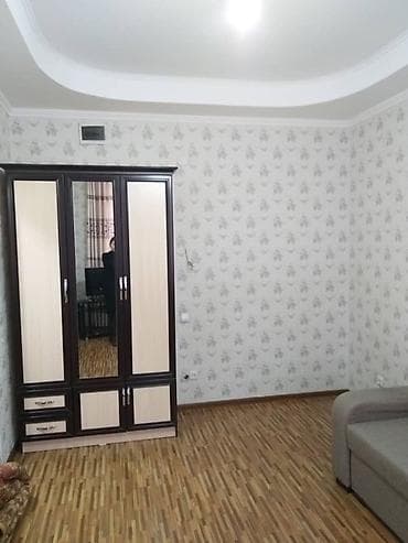 жк: 1 комната, 28 м², Элитка, 4 этаж, Косметический ремонт — 1