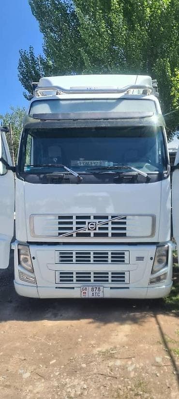 audu a4: Грузовик, Volvo, Дубль — 1