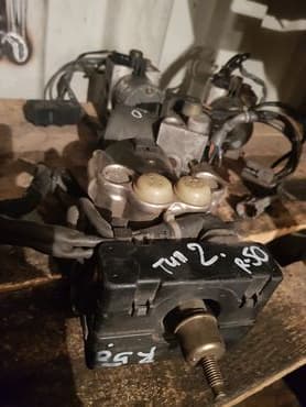 система форсунок: Nissan R50 тип 2 ABS, Ниссан Эр50 АБС блок Нисан Антиблокировочная — 1