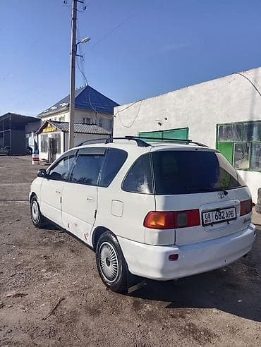 crv 2000: Toyota Ipsum: 1997 г., Минивэн — 4