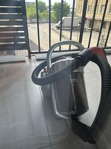 pes 3: Пылесос Beko (серия BKS) с циклонной системой без мешков для сбора — 1