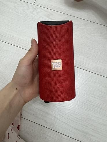 Портативная Bluetooth-колонка T&G, красная. - Форм‑фактор