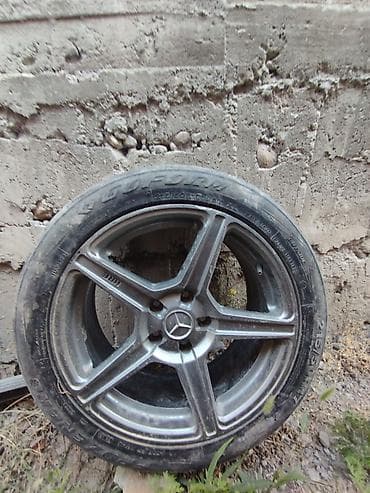 Литой диск Mercedes с шиной - Диск: 5‑лучевой литой, эмблема Mercedes lalafo.kg да Литой диск Mercedes с шиной - Диск: 5‑лучевой литой, эмблема Mercedes