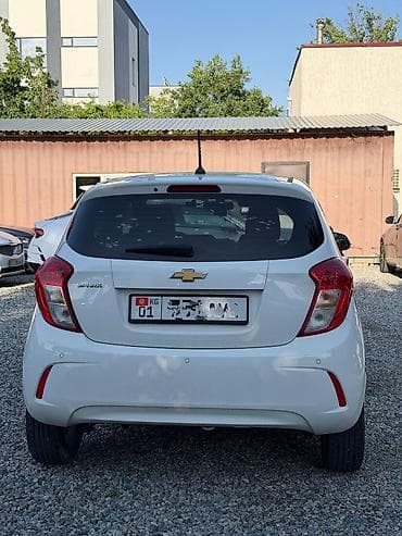 Продажа авто: Chevrolet Spark: 2020 г., 1 л, Автомат, Бензин, Хэтчбэк — 4