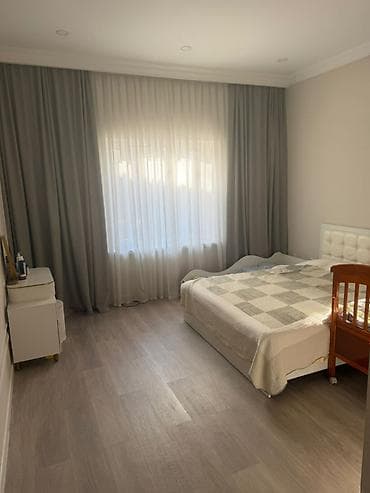 Үйлөр: 🏡 Срочно продаётся новый 5-комнатный дом в Ак-Ордо! 😍 ✨ Просторный и — 5