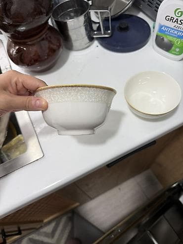 полировочный круг: Набор столовой посуды из тонкого фарфора с золотистым кантом и нежным — 6