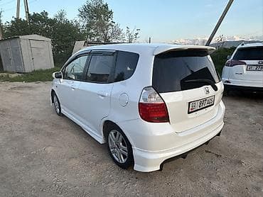 титан на фит: Honda Fit: 2003 г., 1.3 л, Вариатор, Бензин, Хэтчбэк — 3