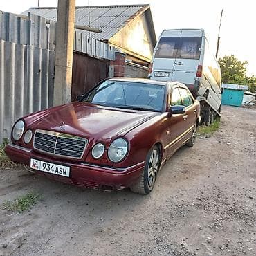 Mercedes-Benz E-Class: 1997 г., 3.2 л, Автомат, Газ, Седан