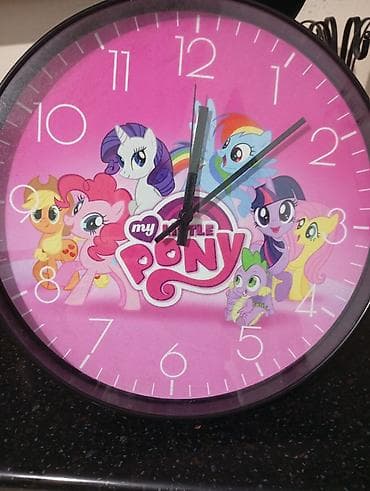 улуттук кийимдер: Стенный саат жаны
400 — 1