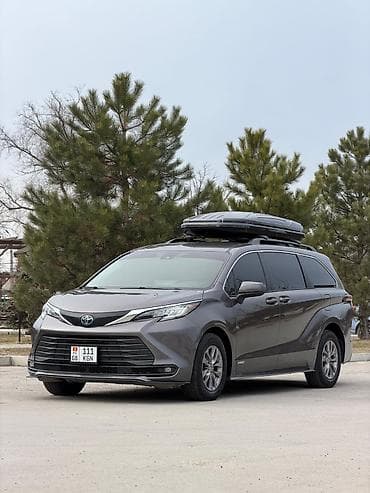 lexus es: Toyota Sienna: 2021 г., 2.5 л, Гибрид, Минивэн — 2