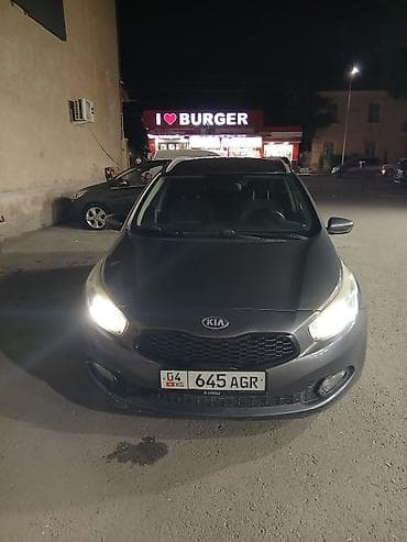 Kia Ceed: 2014 г., 1.6 л, Автомат, Бензин, Универсал — 1