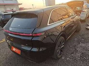 Lixiang: Lixiang L6: 2025 г., 1.5 л, Автомат, Гибрид, Кроссовер — 2