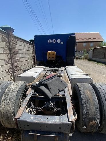 Тягач, Renault, 2002 г., Без прицепа — 3