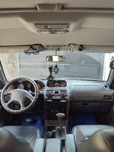 Mitsubishi Pajero: 2000 г., 3 л, Автомат, Бензин, Внедорожник — 4