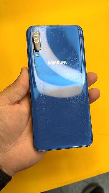 Samsung Galaxy A50, Б/у, 64 ГБ, 2 SIM