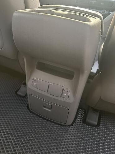 Унаа сатуу: Kia Carnival: 2017 г., 2.2 л, Типтроник, Дизель, Вэн/Минивэн — 8