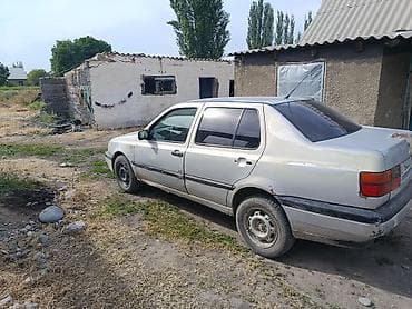 дверные карты венто: Volkswagen Vento: 1993 г., Седан — 10