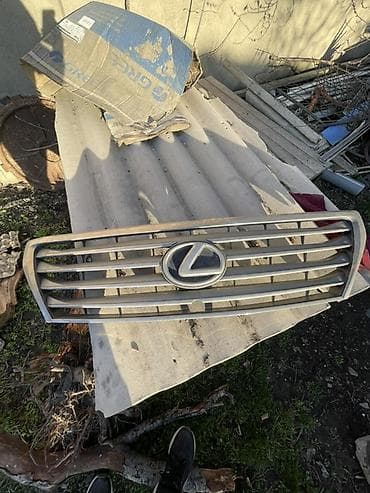 Решетка радиатора Lexus Оригинал