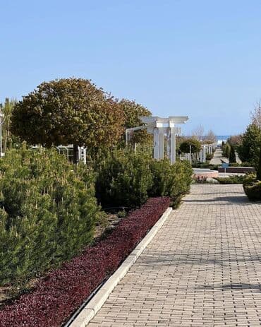 дом для садика: Коттедж, КАРВЕН ЦО Карвен 4 сезона, Сары-Ой, Детская площадка, Парковка, стоянка, Охраняемая территория — 2