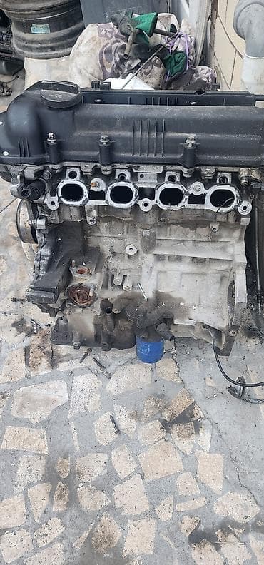 Двигатель бензиновый, рядный 4‑цилиндровый, 14V, блок алюминиевый с