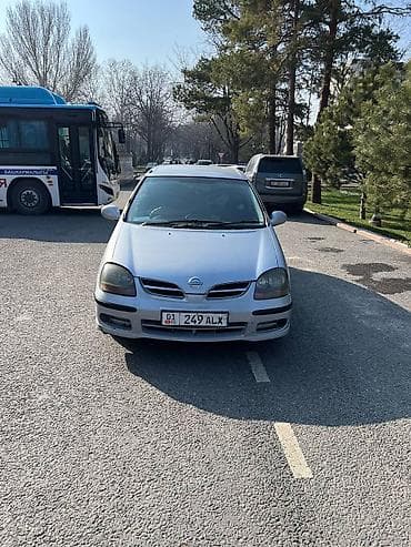 нисан тида: HISSAN TINO — 2