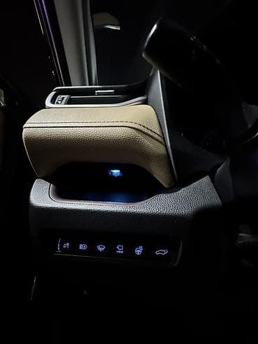 prius plus: Toyota RAV4: 2019 г., 2.5 л, Автомат, Гибрид, Кроссовер — 6