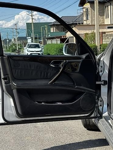 amg petronas: Mercedes-Benz E-класс AMG: 2001 г., 5.4 л, Автомат, Бензин, Седан — 10