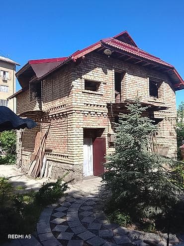 Дома: Продаётся недостроенный кирпичный дом 3уровня мансардным этажом на — 9