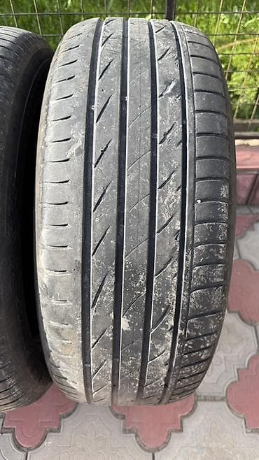 55: Комплект летних шин 19" - Размер: 235/55 ZR19 - Индекс — 5