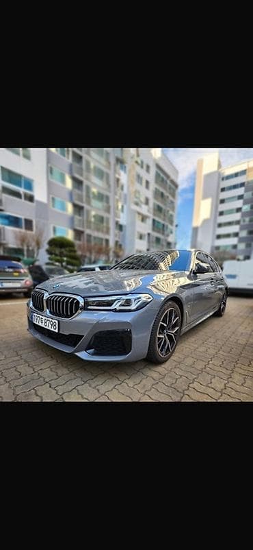 mir muz: BMW 5 series: 2022 г., Бензин, Седан — 2