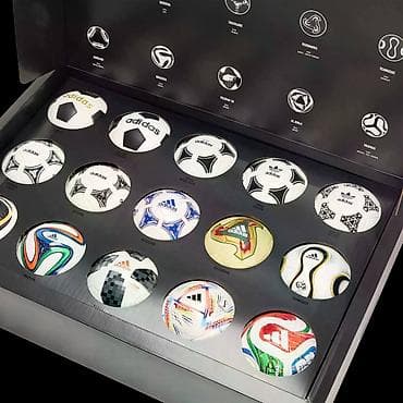 Статуэтки: Набор сувенирных мячей FIFA World Cup Historical Mini Ball Set от — 3