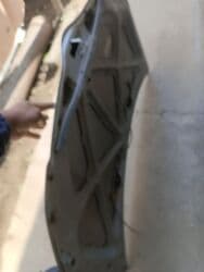 Капот Toyota, Б/у at lalafo.kg Капот Toyota, Б/у