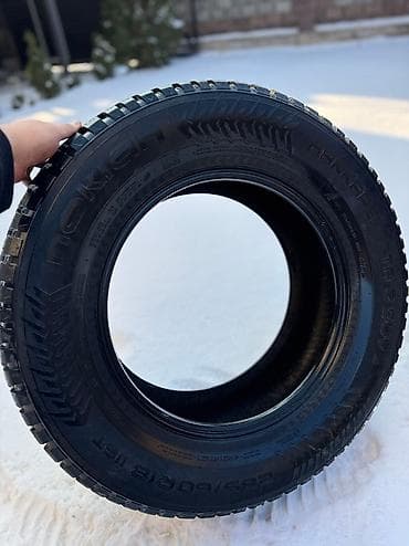 maxxis 980: Шины 285 / 60 / R 18, Зимняя шипованная, Б/у, Комплект, Внедорожные (АТ/МТ), Nokian — 2