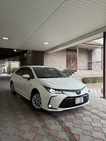 crown 2018: Toyota Corolla: 2019 г., 1.8 л, Вариатор, Гибрид, Седан — 5