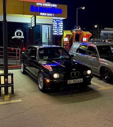 распорка: BMW 3 series: 1986 г., 2.5 л, Механика, Бензин, Купе — 1
