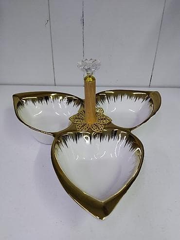 кружки чайные: Менажница/сервировочное блюдо на 3 секции. - Форма: три — 1