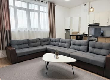 сдаю квартиру бишкек кок жар: 2 комнаты, Душевая кабина, Постельное белье, Кондиционер — 1