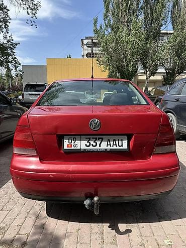 Унаа: Volkswagen Bora: 2003 г., 1.6 л, Кол менен иштөөчү, Бензин, Седан — 5