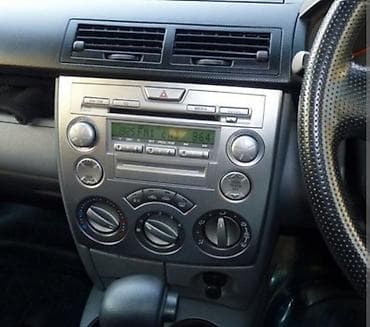 кулиса ауди с4: Торпедо Mazda 2005 г., Б/у, Оригинал, Япония — 5