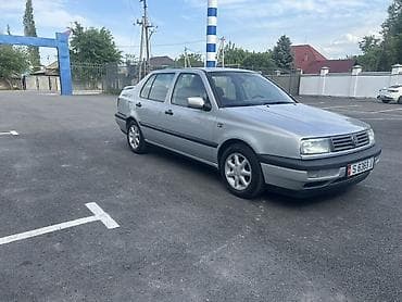 электронные скутера: Volkswagen Vento: 1993 г., 1.8 л, Автомат, Бензин, Седан — 3