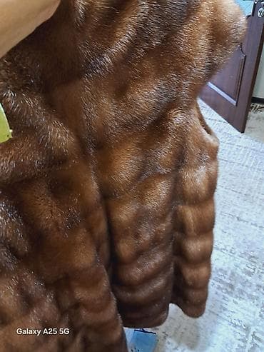 меховой: Срочно отдам за 15000с нужны деньги Меховая жилетка из норки — 5