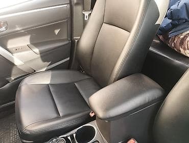 автомобил кия: Toyota Corolla: 2019 г., 1.8 л, Вариатор, Гибрид, Седан — 8