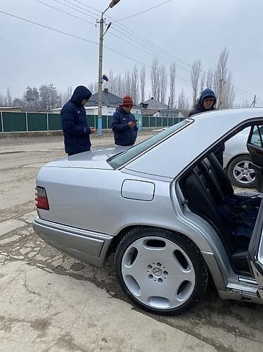 мерседес бенц с: Mercedes-Benz E-Class: 1993 г., 2.8 л, Ручные, Бензин, Седан — 6