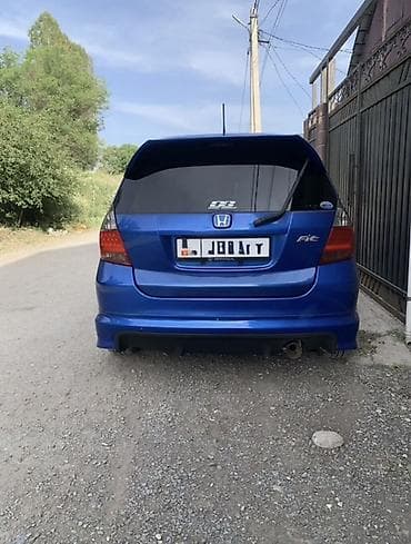 Honda Fit: 2003 г., Хэтчбэк