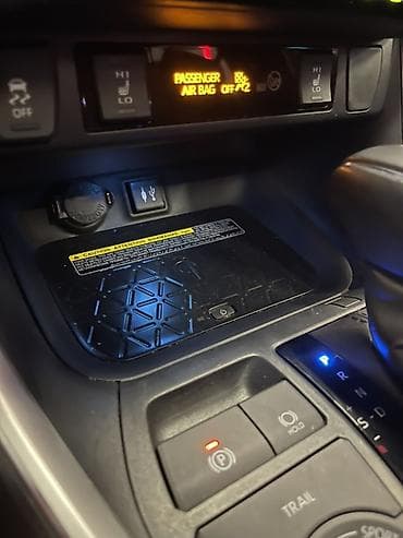 Toyota RAV4: 2019 г., 2.5 л, Автомат, Бензин, Кроссовер — 10