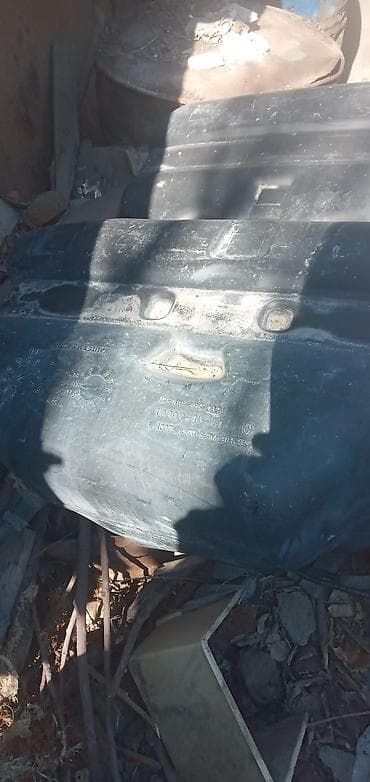 крышка газа: Топливный бак Honda 2002 г., Оригинал — 3