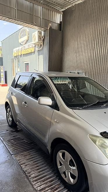 капот мазда 626: Toyota Ist: 2003 г., 1.5 л, Автомат, Бензин, Хэтчбэк — 5