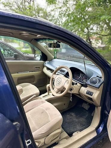 mini kooper: Mazda Demio: 2004 г., Автомат, Бензин, Хэтчбэк — 4